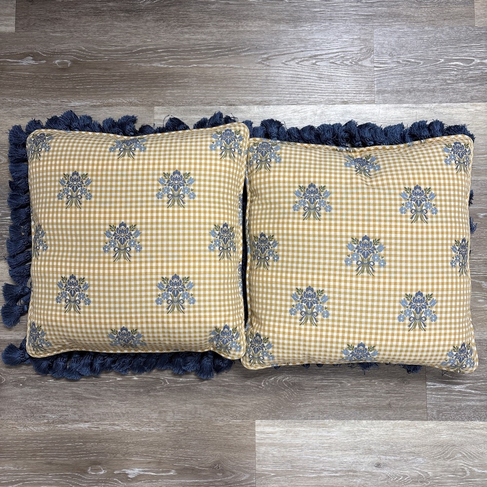 Vtg Pair Floral Blue & Yellow Gingham Throw Pillows Tassel Fringe Custom 17" Sq - Picture 3 of 7